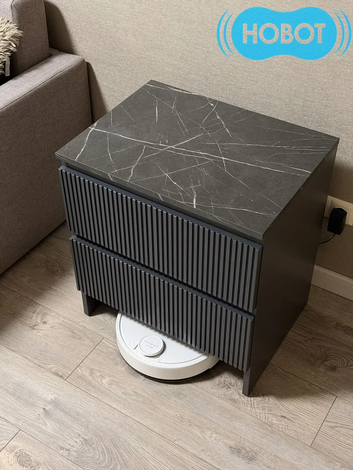Станция тумба Hobot Legee Q10
